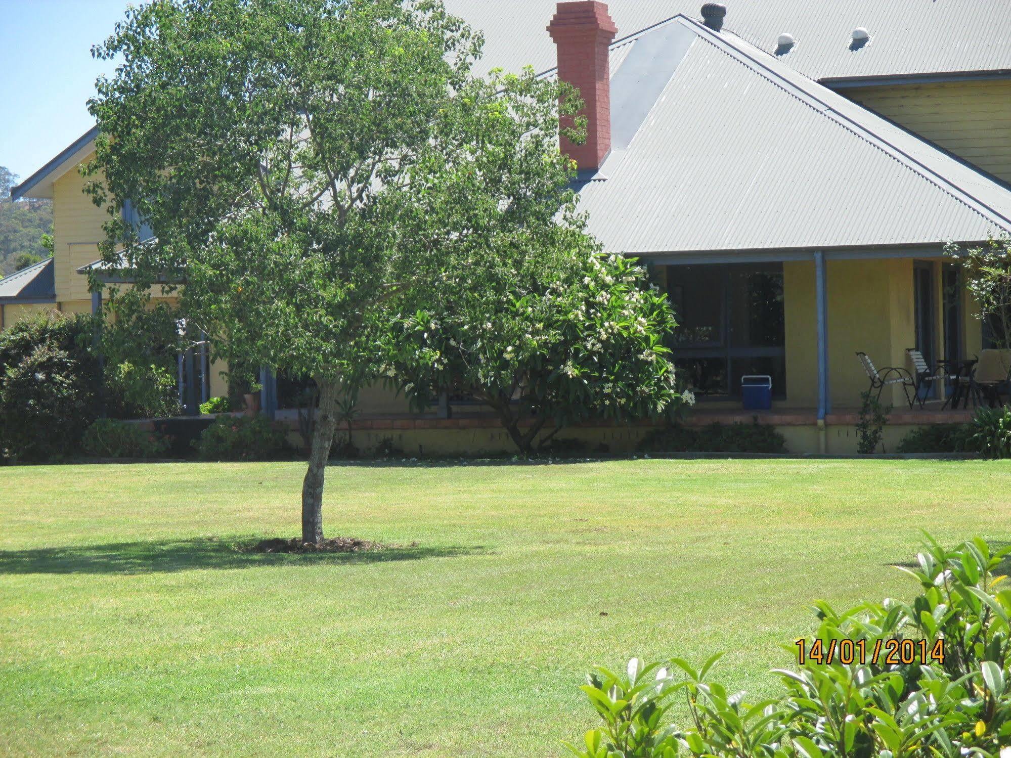 Tranquil Vale Vineyard Hotel Luskintyre Eksteriør billede